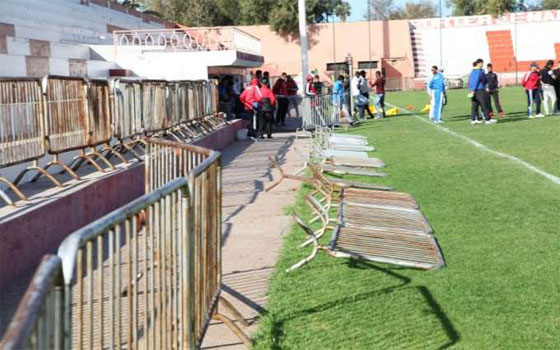   مصر اليوم - الأمن يجري حملة اعتقالات إثر واقعة الاعتداء المُسلَّح على ملعب الوداد البيضاوي