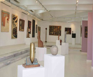   مصر اليوم - افتتاح سوق الفن المعاصر في ماستريخ في هولندا