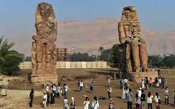   مصر اليوم - زعزوع يؤكِّد وجود حزمة ترويجيَّة لدعم السياحة العربيَّة خلال الموسم الصيفيِّ