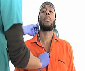   مصر اليوم - السجون الخاصة تنتقم من المهاجرين المضربين عن الطعام في الولايات المتحدة