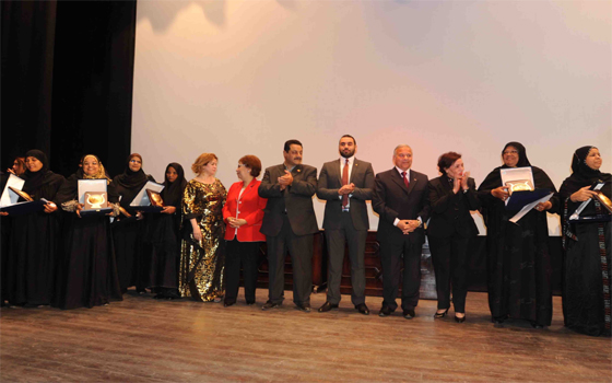   مصر اليوم - تكريّم رجاء حسن وإنعام محمد علي خلال مهرجان الأقصُر للسيّنما الأفريقيّة