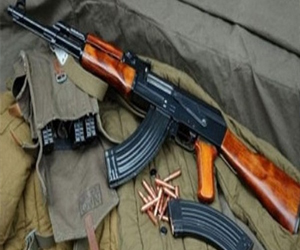   مصر اليوم - تَوقيف عامِل زراعي في سوهاج وفي حِيازته بندقية آلية و 8 طلقات