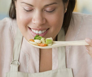   مصر اليوم - المراهقون من البدناء المفرطين في تناول الملح يصابون بشيخوخة مبكرة