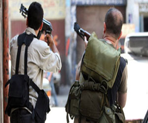 مصر اليوم - اشتباكات مسلحة بين تنظيم سلفي ومؤيدين 8 آذار في بيروت