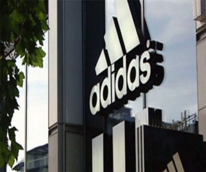   مصر اليوم - الجبلاية تتسلم عقد أديداس لرعاية ملابس المنتخبات الوطنية