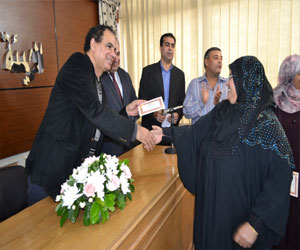   مصر اليوم - هيئة الكتاب تُكرِّم الأُمَّهات المثاليات