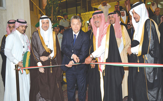   مصر اليوم - الأمير مقرن بن عبد العزيز افتتح المنتدى الاقتصادي العربي - المجري في الرياض