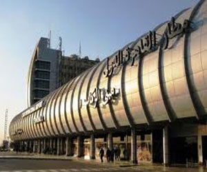   مصر اليوم - إحباط محاولة تهريب طائرة صغيرة تسيّر إلكترونيًا و50 جهازًا للتجسس عالية التقنية