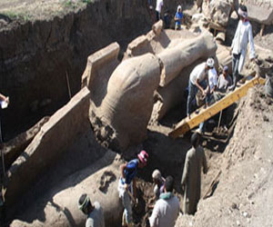   مصر اليوم - انتهاء العمل في مشروع مصري أوروبي لإعادة تركيب 3 تماثيل للملك أمنحتب الثالث