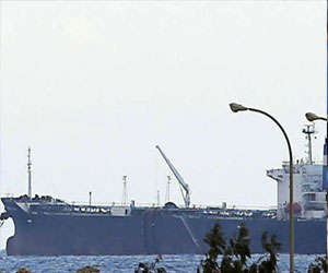   مصر اليوم - القوات الأميركية تسلّم ليبيا ناقلة النفط المهربة