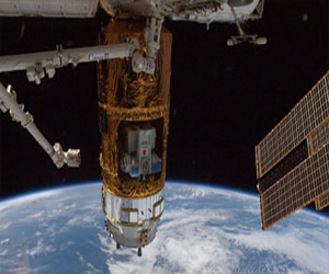   مصر اليوم - إطلاق قمر صناعي للملاحة على متن صاروخ سويوز إلى الفضاء