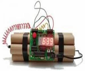   مصر اليوم - حَارس يَعثرعلى قنبلة ضَخمة في مَدرسَة في القليبوبيّة