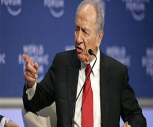 مصر اليوم - بيريز: على الفلسطينيين والإسرائيليين اتخاذ قرارات شجاعة لتحقيق السلام