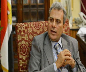   مصر اليوم - رئيس جامعة القاهرة يناقش مقترحات مين بيحب مصر