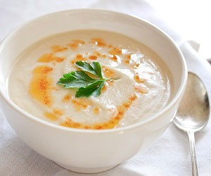   مصر اليوم - شوربة لسان العصفور مع اللحم