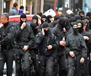   مصر اليوم - الأمن الفرنسي يعتقل فرنسيًا بعد عودته من سورية