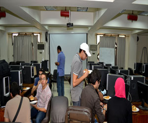   مصر اليوم - مؤتمر لتعريف الطلاب بأهميَّة التِّكنولوجيا في جامعة مصر