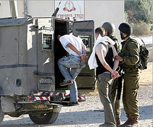 مصر اليوم - القوات الإسرائيلية تعتقل أربعة فلسطينيين من الخليل