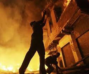 مصر اليوم - حريق يقود الأمن لضبط شقة تدار لتصنيع القنابل والمتفجرات في المنيا