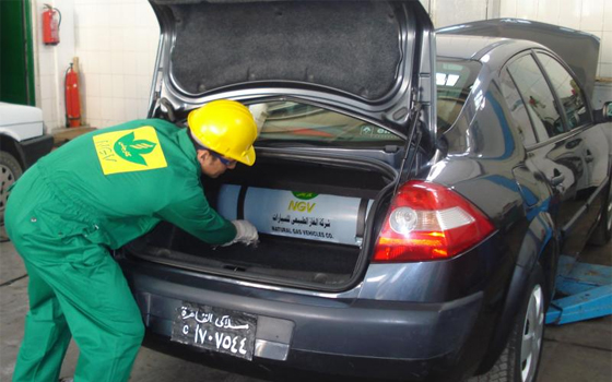   مصر اليوم - كارغاز وغازتك تتعاونان في تحويل 4 آلاف سيارة إلى العمل بالغاز الطبيعي