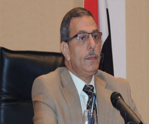 مصر اليوم - تَوقيف سَيدة أثناء محاولتها تَهريب مُخدرات إلى زوجَها في السجن