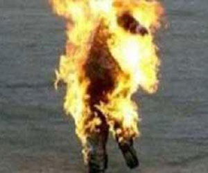   مصر اليوم - سورية تضرم النار في نفسها في طرابلس شمالي لبنان