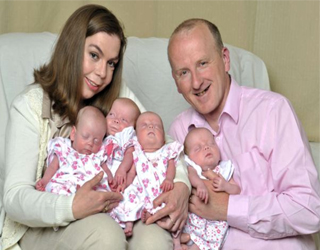   مصر اليوم - بريطانيّة تضع 4 أطفال من تلقيح جنين واحد