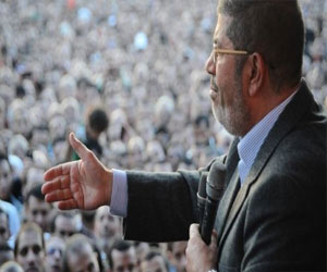 مصر اليوم - بعد سماع خطاب السِّيسي المعزول يصرخ قائلًا أنا الرَّئيس الشَّرعي