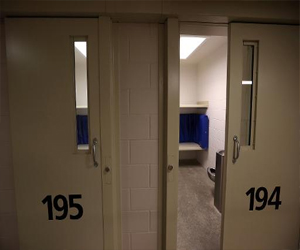   مصر اليوم - إطلاق سراح أميركية في الـ74 بعد 32 سنة من السجن لجريمة لم ترتكبها