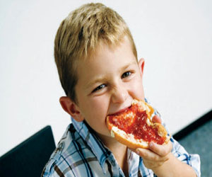   مصر اليوم - دراسة طبية: الأطفال قليلو النوم كثيرو الطعام