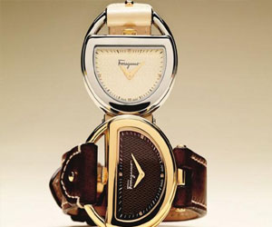 مصر اليوم - ساعةFerragamo Buckle لإضفاء السِّحر على معصمك
