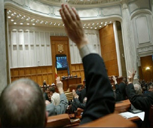   مصر اليوم - نواب البرلمان الروماني يؤيدون الإخصاء الكيميائي لمغتصبي القاصرين