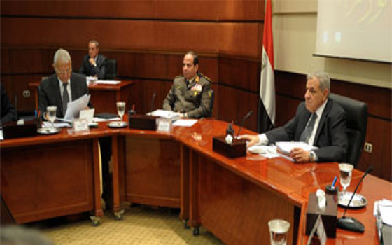   مصر اليوم - إبراهيم محلب يشكر المشير السيسي بعد استقالته وخوضه الانتخابات الرئاسية