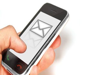   مصر اليوم - إرسال الرسائل النصية يضر بصحتك