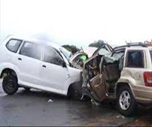 مصر اليوم - مقتل عريس في ليلة عرسه إثر تصادم سيارتيّن في المنيا