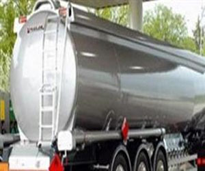 مصر اليوم - ضبط 3 محطات وقود في قنا لتصرفها في 72 ألف لتر من البنزين والسولار