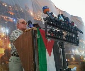   مصر اليوم - مهرجان خطابي في البقعة بمناسبة يوم الارض