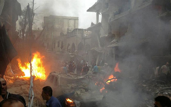   مصر اليوم - قصف مستمر على ريفي حلب ودمشق واستهداف حرستا بالغازات السامة