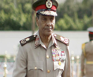   مصر اليوم - المشير حسين طنطاوي يصوت في انتخابات الزمالك