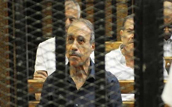   مصر اليوم - جنايات القاهرة تستمع إلى مرافعة دفاع حبيب العادلي في محاكمة القرن