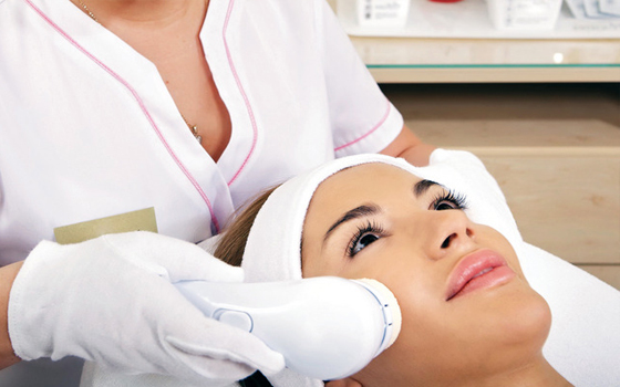   مصر اليوم - جراحات التجميل محاولة لاستعادة الثقة في النفس عقب حدوث ترهُّلات في الجسم