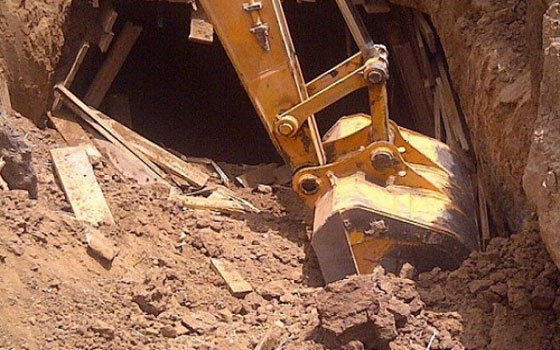   مصر اليوم - حرس الحدود يُدمِّر 5 أنفاق ويضبط 7 مزارع مُخدَّرات ويُوقف 65 متسللًا غير شرعي