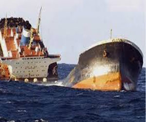   مصر اليوم - مقتل خمسة عمال بعد سقوطهم في البحر قبالة جزيرة في اليابان