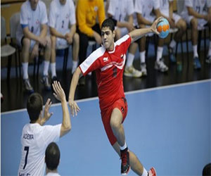 مصر اليوم - استقبال كبير لمنتخب مصر للشباب بعد فوزه ببطولة أفريقيا لكرة اليد