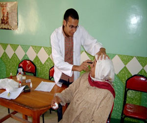 مصر اليوم - النور ينظم قافلة طبية لقرية الشقيفي في مركز أبوتشت