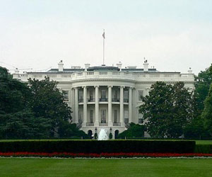   مصر اليوم - القبض على رجل تسلق سور البيت الأبيض