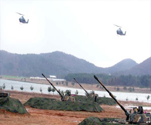 مصر اليوم - تبادل اطلاق نار بين الكوريتين عبر الحدود البحرية