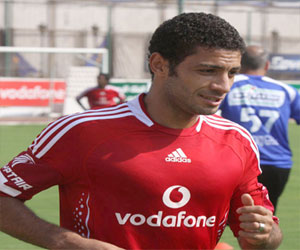   مصر اليوم - عبد الفضيل يغيب عن مُباراة فريق الأهلي أمام إنبي
