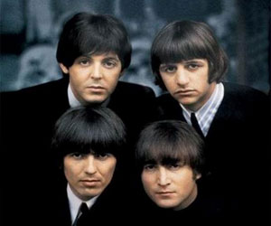   مصر اليوم - 137 ألف يورو ثمن بيع قبعة لنجمي فريق البيتلز رينجو وهاريسون