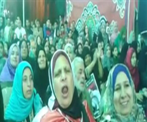   مصر اليوم - السيدات يطلّقن الزغاريد في الشهر العقاريّ احتفالًا بتوكيلهن السيسي